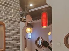 -万重锦·人文川菜馆(骡马市店)