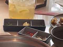 -喃喃椰·糟粕醋·椰子鸡火锅(七堡花园店)