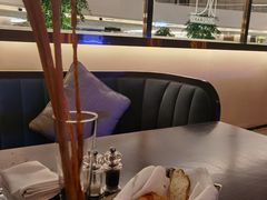 -卡佩罗意大利餐厅及酒吧Al Cappello Trattoria