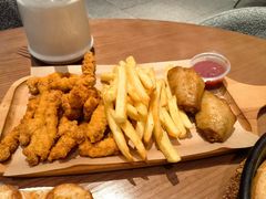 -必胜客(江门万达店)