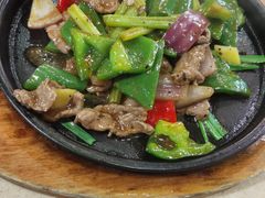 铁板黑椒牛肉-老字号蛇口德记烧腊饭店·海鲜加工
