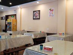 大堂-圣厨牛腩(青春岛社区玉寿苑店)