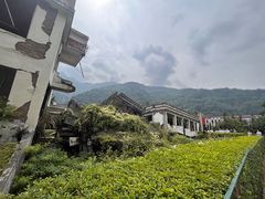 -四川汶川特大地震漩口中学遗址