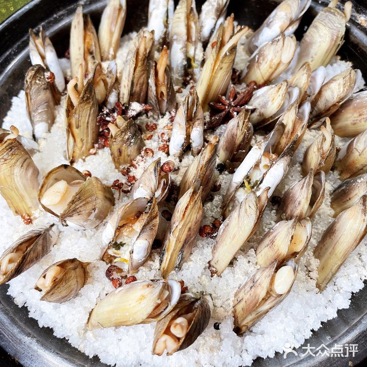 老广食精大佬峰带你去汕尾马宫镇吃特色盐焗圣子