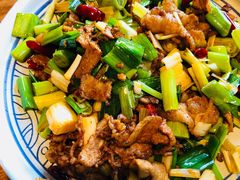 -云海肴·汽锅鸡·云南菜(天山百盛优客店)