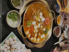 -顶顶汤火牛排火锅·经典铜锅涮肉