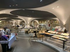 -钟书阁(珍园店)