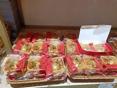-顶东面包花园·生日蛋糕(世博店)