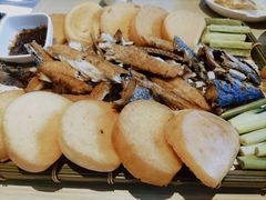 -小船渔村•大连菜•大连焖鱼(黄河路店)