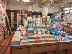 -猫的天空之城概念书店(杭州南宋御街店)