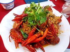 飘香蒜蓉龙虾一斤装-呷呷好龙虾·湖南常德钵子菜·湘菜(公明天虹总店)