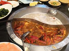 -辣莊重庆老火锅(威海高铁站韩乐坊店)