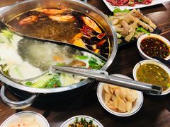 -乡土黄·鲜牛肉火锅·小龙虾(兴业街店)
