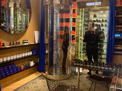 -乐蓬马歇百货公司(Rive Gauche)