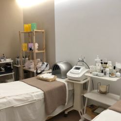 点击看大图 -mood理容店