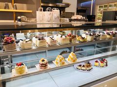 -焙丽拾光(麦凯乐直营店)