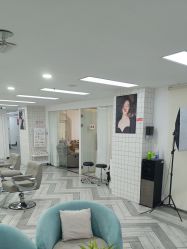 -米娜护肤造型