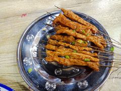 -江城燕子大排档(江汉路步行街店)