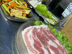 -马路牙子烧烤音乐酒馆(望京店)