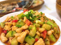 -乡土特色.冷锅鱼.牦牛肉汤锅