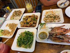 -两兄弟Song Pee Nong(2号店)