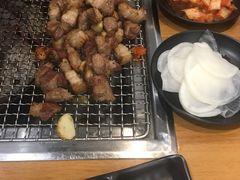 -肉甲韩国木炭烤肉(新壹街1店)