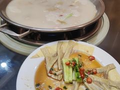 -老来福·非遗酸汤兔(凯旋路店)