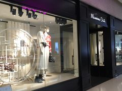 -Massimo Dutti(曲江银泰店)