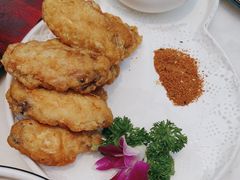 葫芦鸡翅-唐猫庭院·千年陕菜(大唐不夜城店)