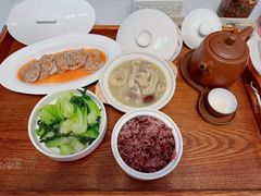 -雪梅月子中心(华侨城店)