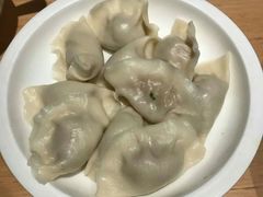 猪肉酸菜水饺-关东小磨东北菜(上海长风大悦城店)