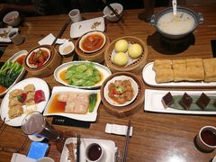 -珍宝轩海鲜火锅(碧湖大厦店)