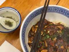 -沪西老弄堂面馆(定西路店)