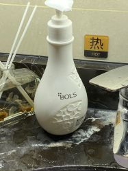 -ROYEA茹彦祛痘·问题肌肤修护中心