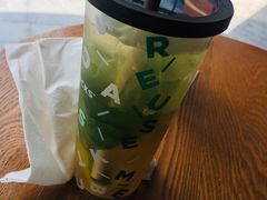 -星巴克(宝山万达店)