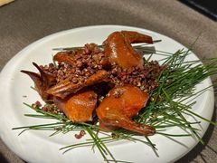 贡椒脆皮乳鸽-一川二水•粤川醉(CP静安店)