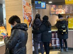 等位区-麦当劳(大栅栏店)