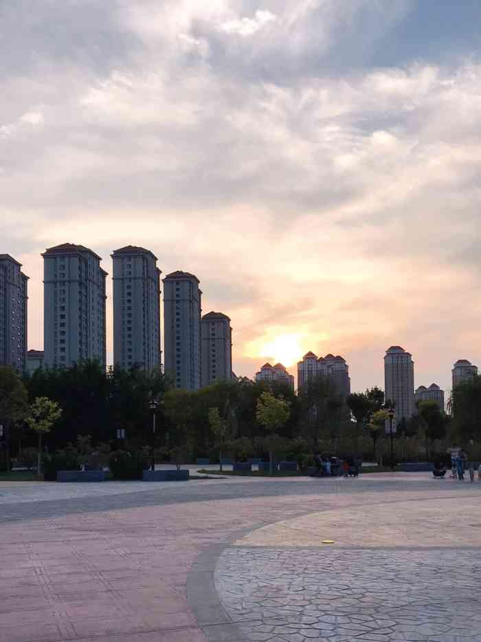 双青公园-"家门口的公园,印象中修了很久,感觉现在还.