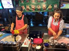 -席娜卡琳火车铁道夜市