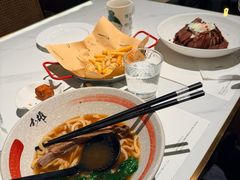 -静香HOUSE·全时段融合餐厅(七星欢乐颂店)