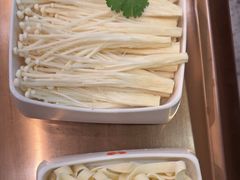 -七欣天香辣蟹火锅(闵行浦江欢乐颂店)