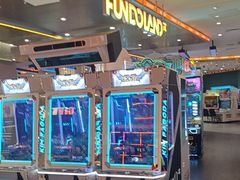 -反斗乐园π(龙华天虹店)