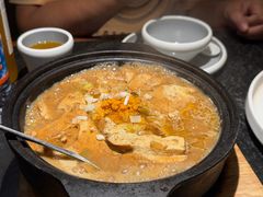 石锅海胆豆腐-五谷丰登农家院·地道胶东菜·海鲜烧烤(威海店)