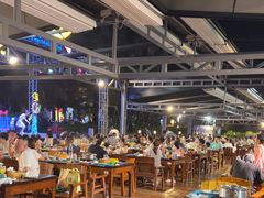-渔家火锅·海鲜自助餐·演艺(亚龙湾天域酒店)