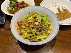 小炒黄牛肉-山涧肴·泉水煮活鱼(坂田店)