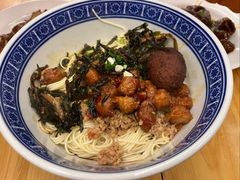 八宝辣酱面-沪西老弄堂面馆(定西路店)