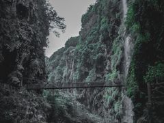 -马岭河峡谷风景区