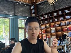 -蚝堡·生蚝海鲜烧烤物种起源•海肠捞饭(刘公岛店)