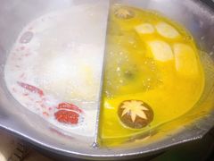 花胶鸡鸳鸯锅-湊湊火锅·茶憩(和平大悦城店)