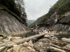 -燕子河大峡谷天坑仙境